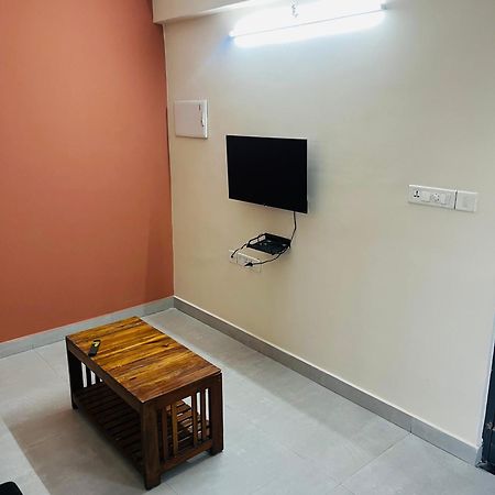 Regal Suites Thiruvananthapuram Exterior photo